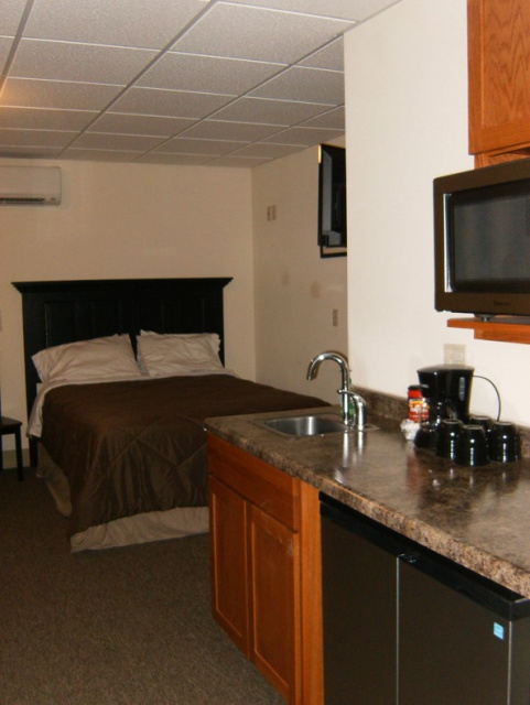 Sumner Suites - Bedroom